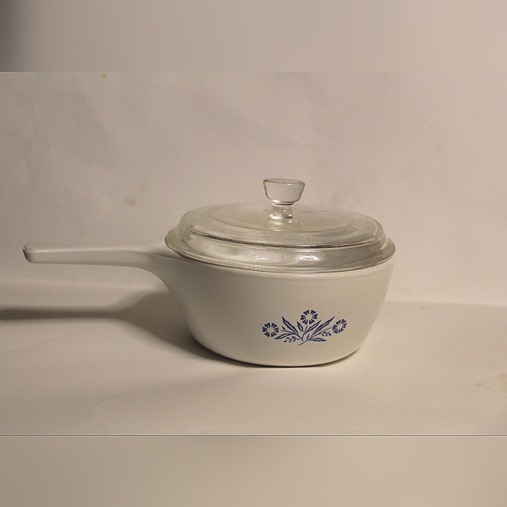 Vtg Corning Ware Blue Cornflower P-89-B  Saucepan With Lid 2.5 Cup